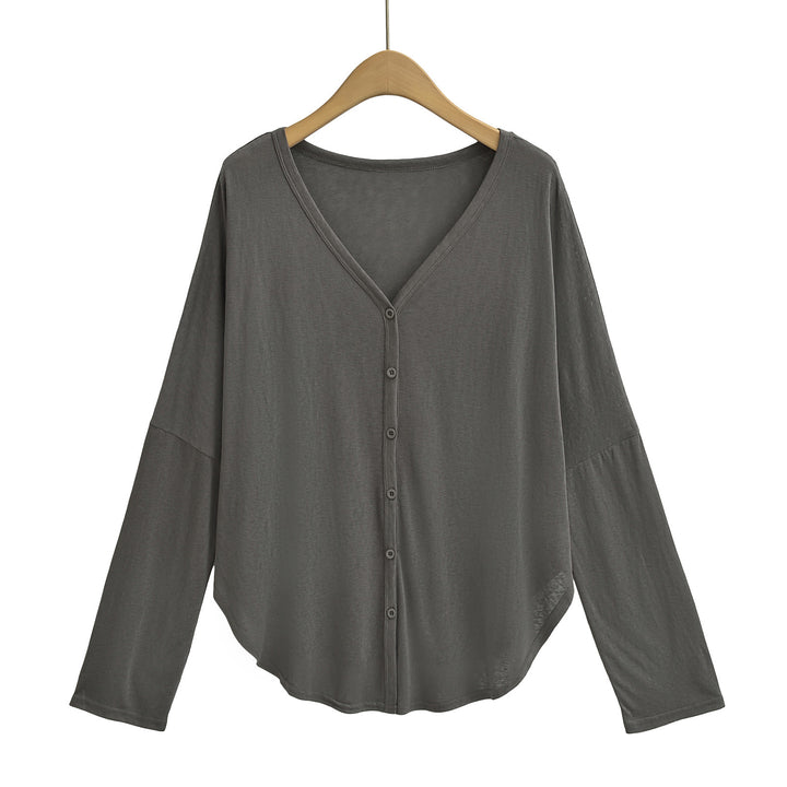 Dame langærmet shirt med elegant V-udskæring og knapbar frontdesign Stilla