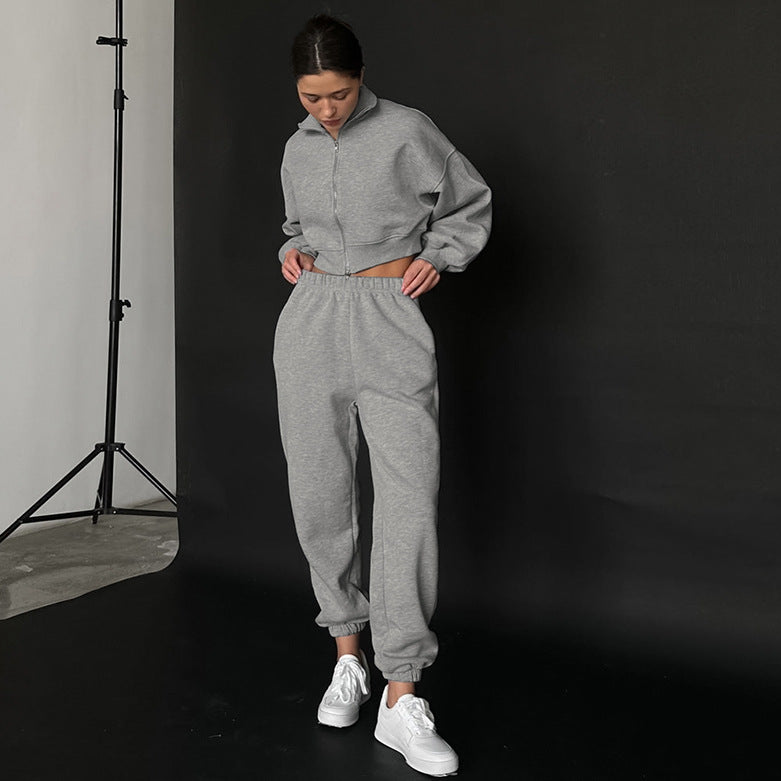 Dame Sporty Lounge-sæt med cropped top og elastiske bukser Stilla