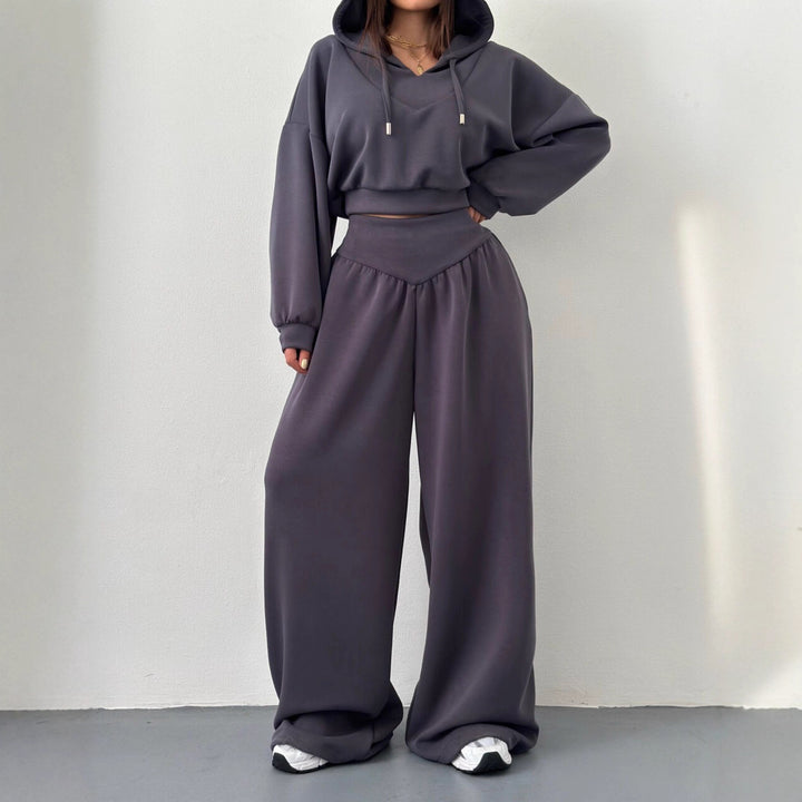 Kvinders afslappede sport loungewear sæt med cropped hoodie og brede bukser