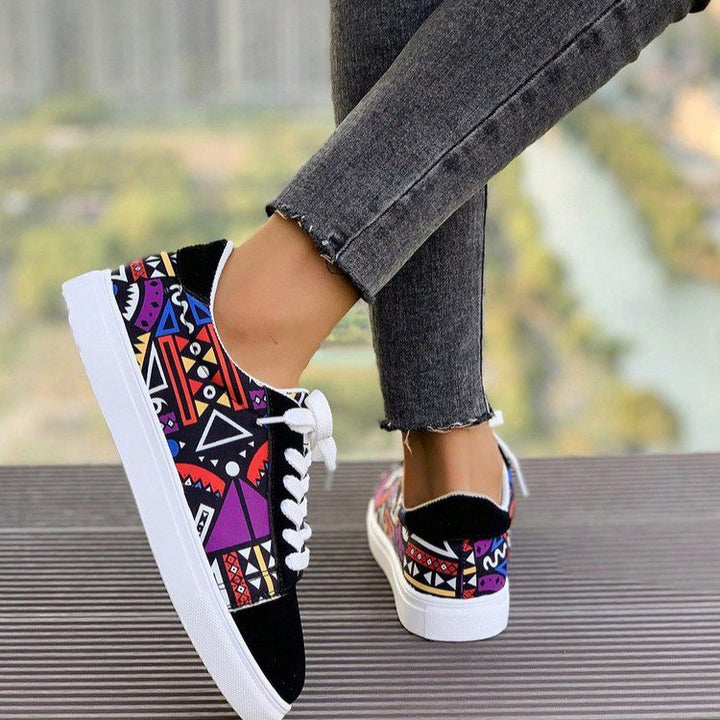 Dame mode Sneakers i farverigt grafikdesign med komfortabel indersål Stilla