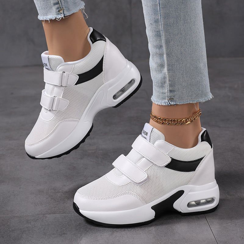 Dame nan sporty plateau sneakers med velcro og synlig luftpolstersål lavet af åndbart mesh Skovae