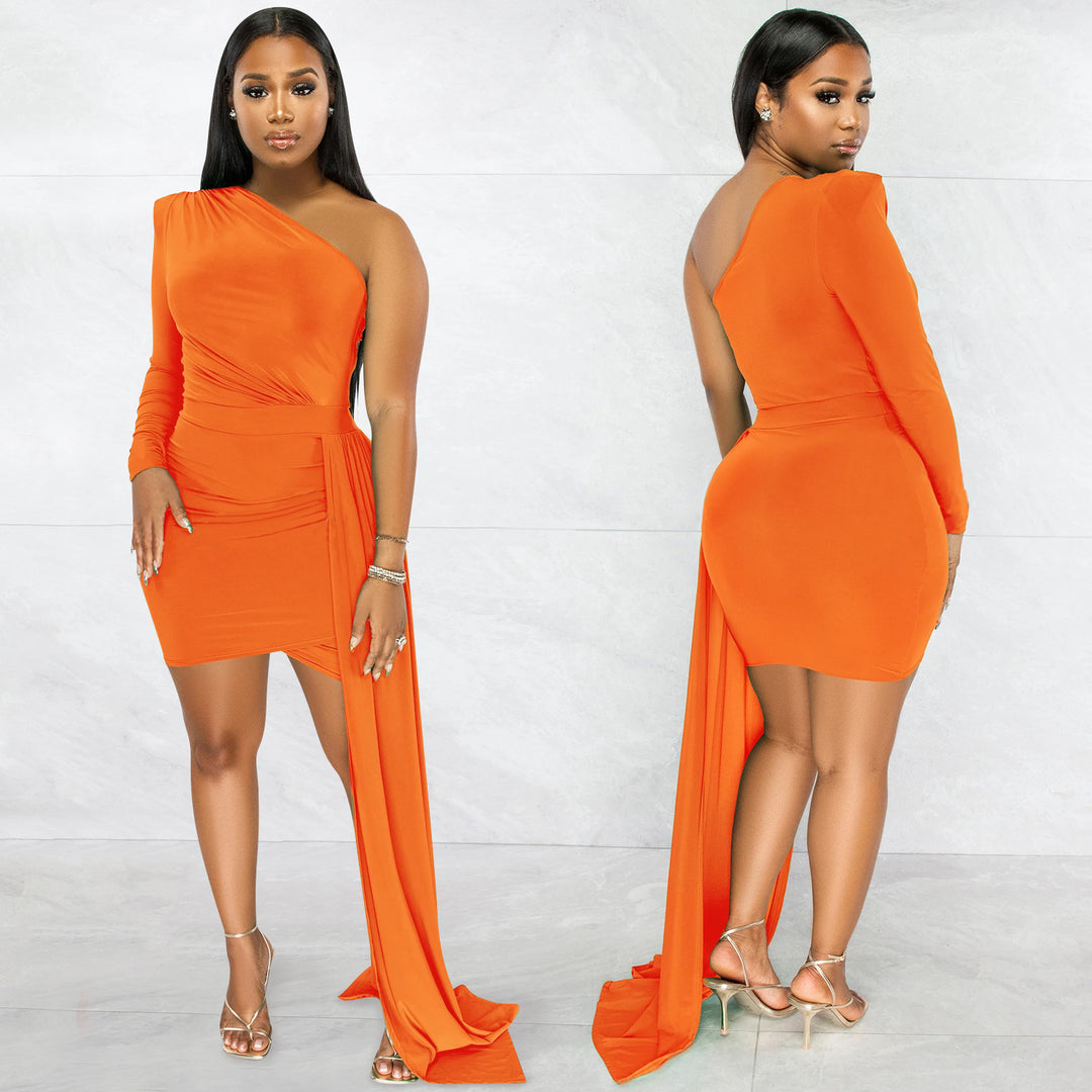 Dame Elegant One-Shoulder Mini Kjole med asymmetrisk kant og flydende stof Stilla