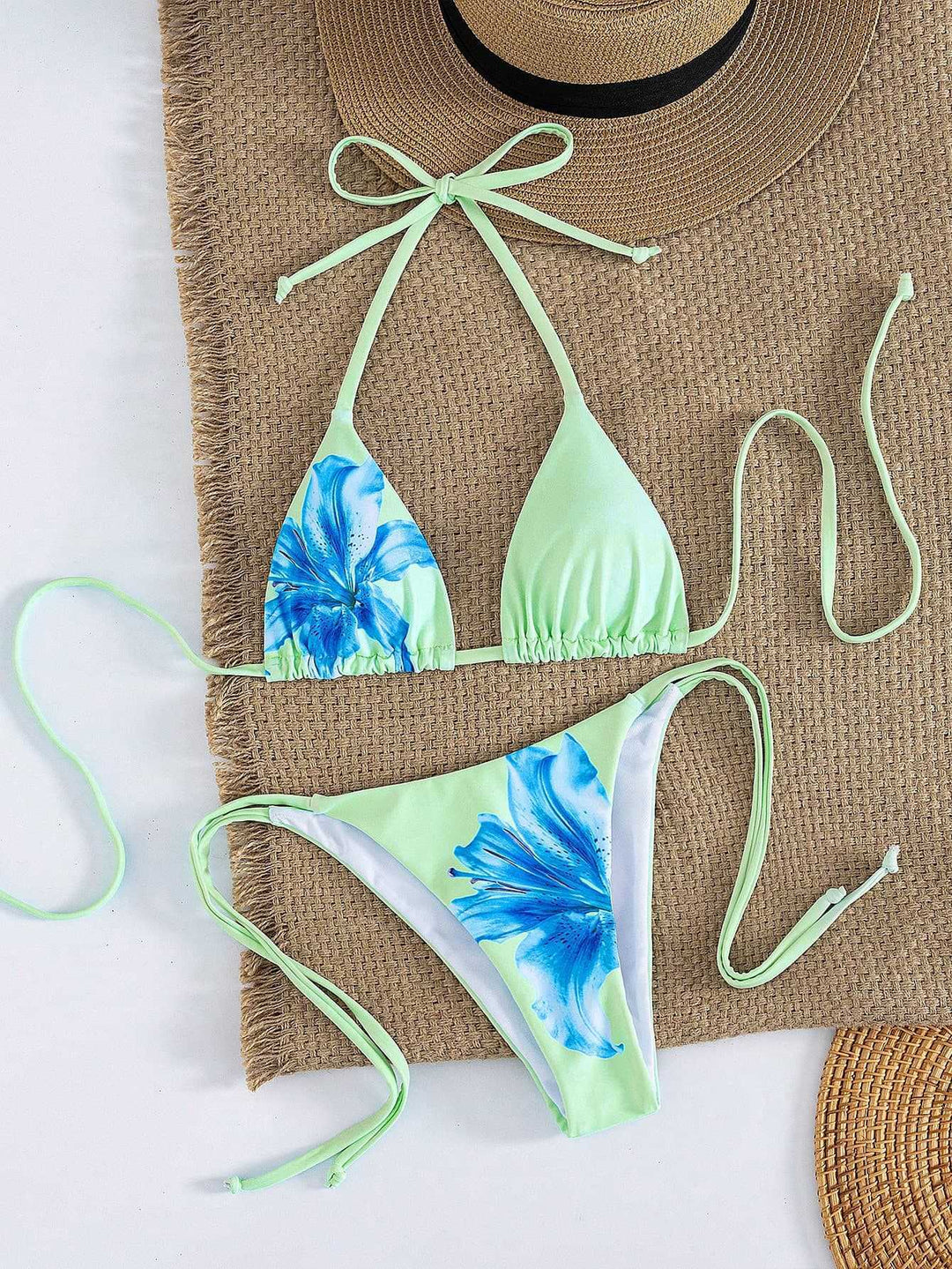 Dame Bikiniset Skovae