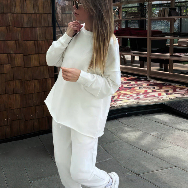 Kvinders fritidssæt med blødt oversized sweater og komfortable bukser Skovae
