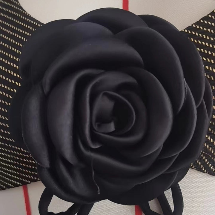 Dame Bikini-sæt med floral applikation og glamourøse accenter Skovae