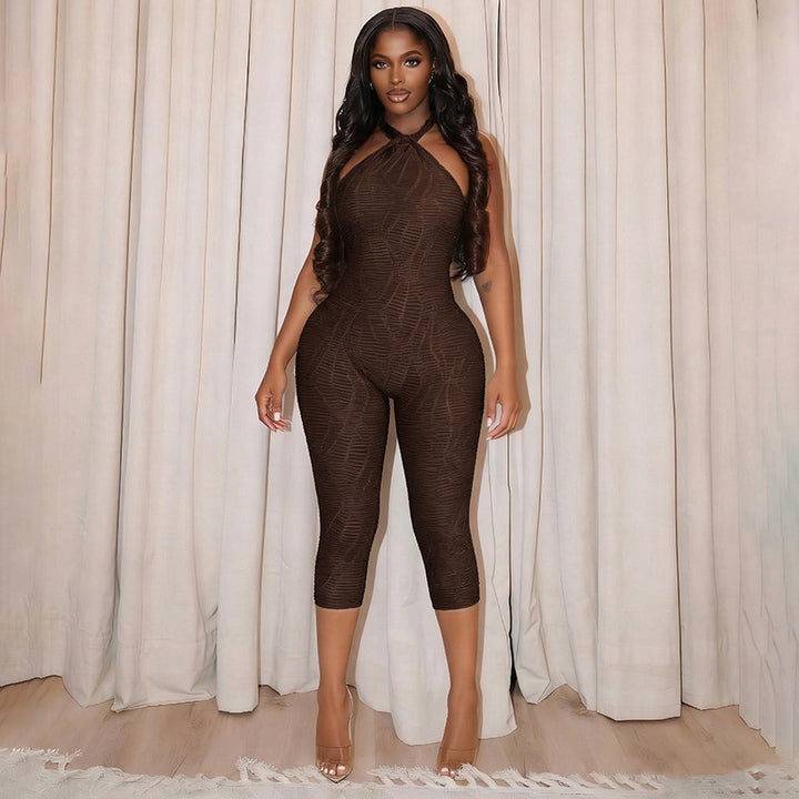 Damen Figurbetonter Jumpsuit mit Halterneck und raffinierter Textur Skovae