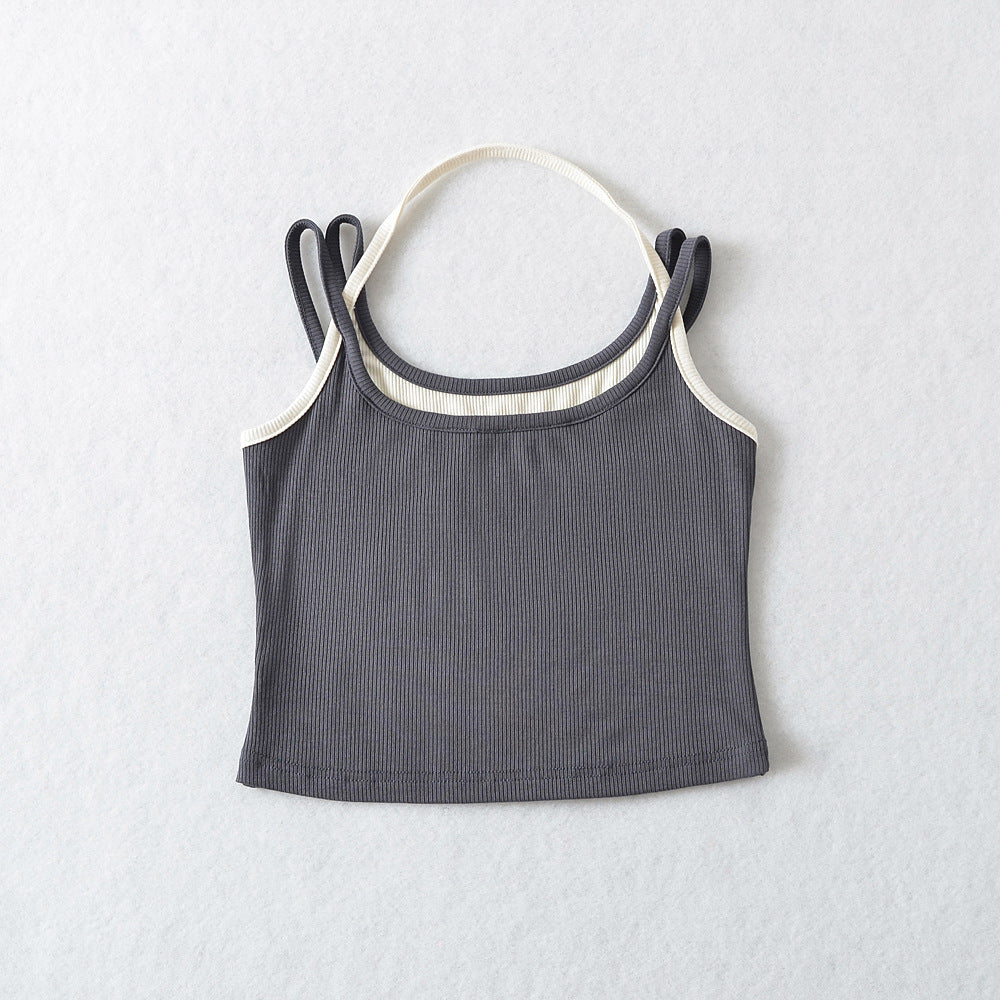 Damer sporty cropped top med raffinerede stropdesigns og elastisk stof Stilla