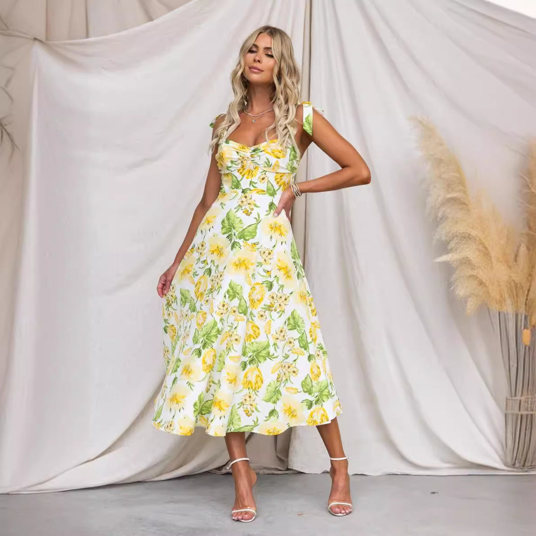 Dame Midikjole med legende blomsterdesign og elegante stropper Stilla