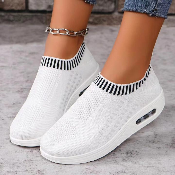 Dame Slip-On Sneakers med åndbart strikoverflade og støddæmpende sål Stilla
