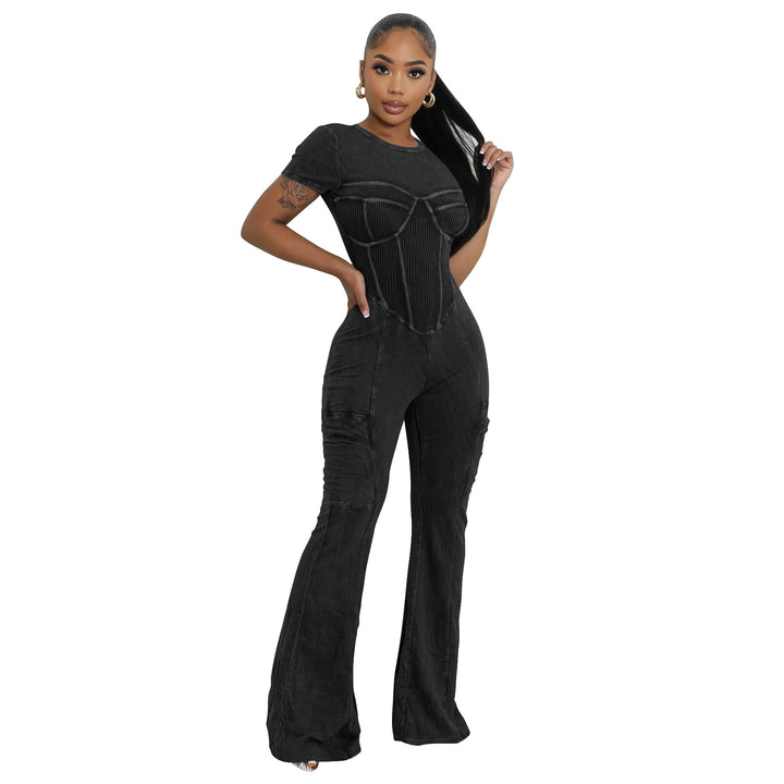 Dame figurtilpasset Jumpsuit med innovative detaljer og skræddersyet design Stilla