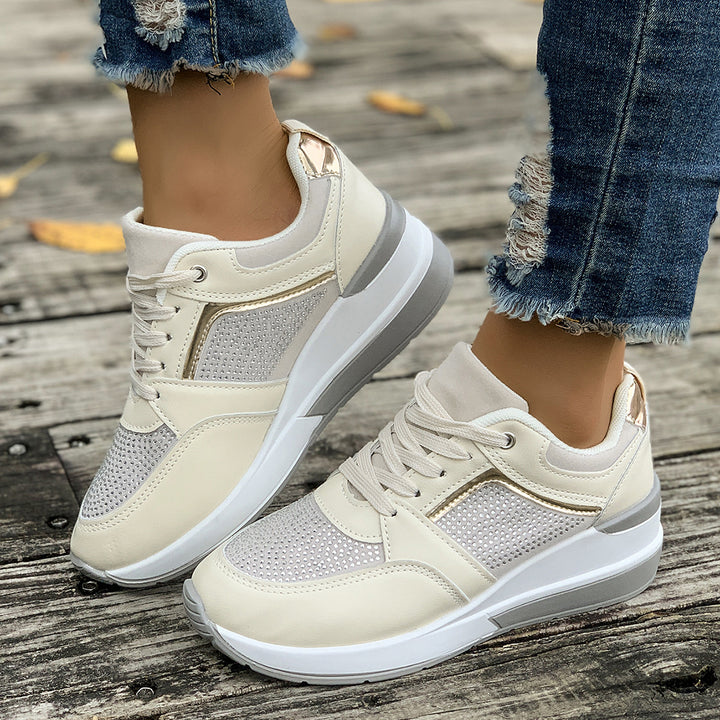 Dame Sporty Sneakers med åndbar mesh-overflade og skridsikker sål Stilla
