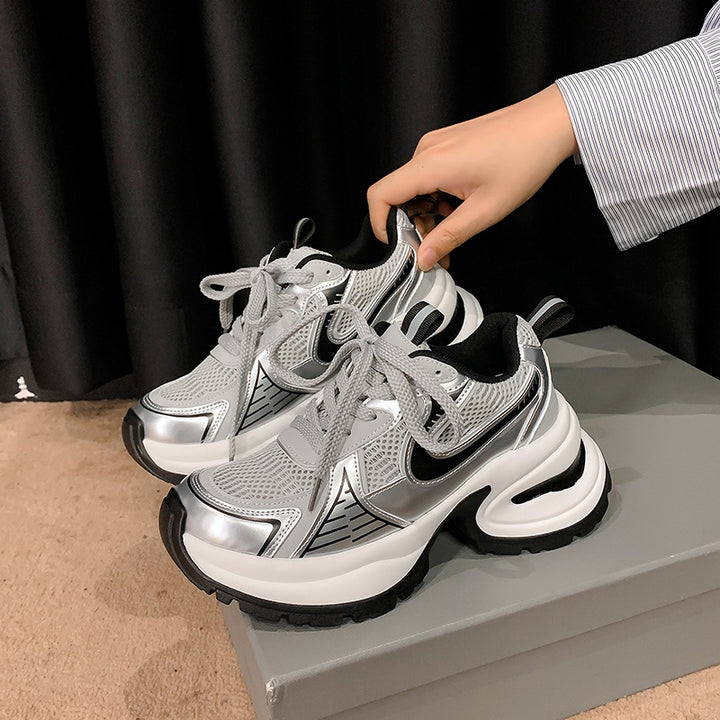 Dame Hybrid-sneakers med åndbart mesh-oberstof og trendy sål Stilla