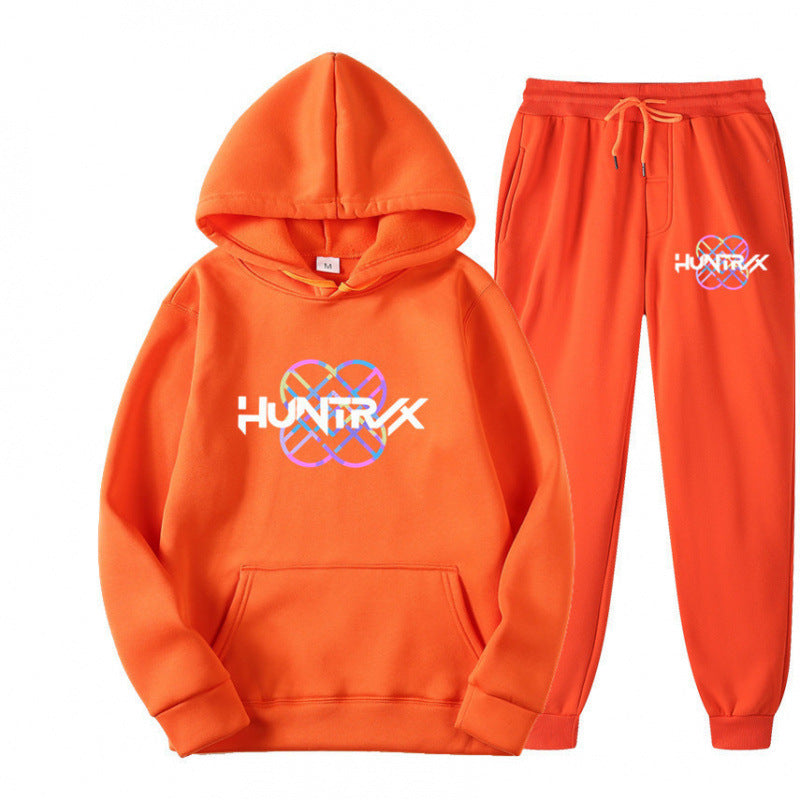 Dame tracksuit med moderne grafisk design og casual fit Skovae