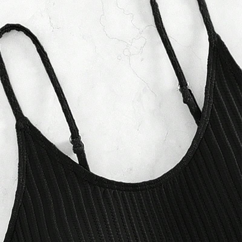 Dame Sport-Bikinioberteil med elegant ribdesign og smalle stropper Stilla