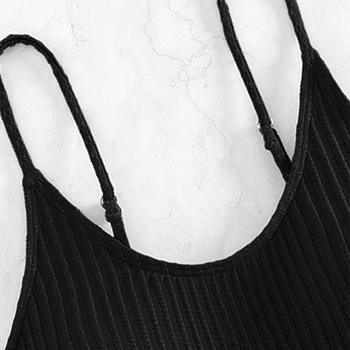 Dame Sport-Bikinioberteil med elegant ribdesign og smalle stropper Stilla