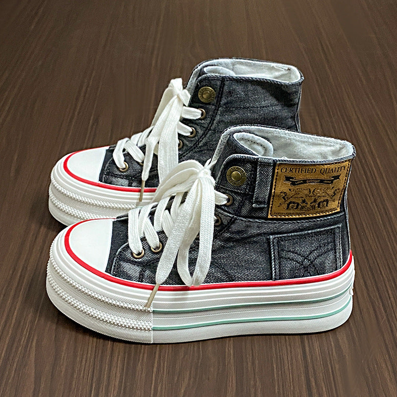 Dame højformat sneakers med moderigtige plateau sål og robust canvas-materiale Stilla