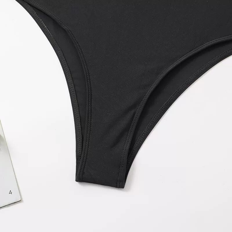 Dame Struktureret Højskåret Badedragt med Elegant Kæde-Detail Stilla