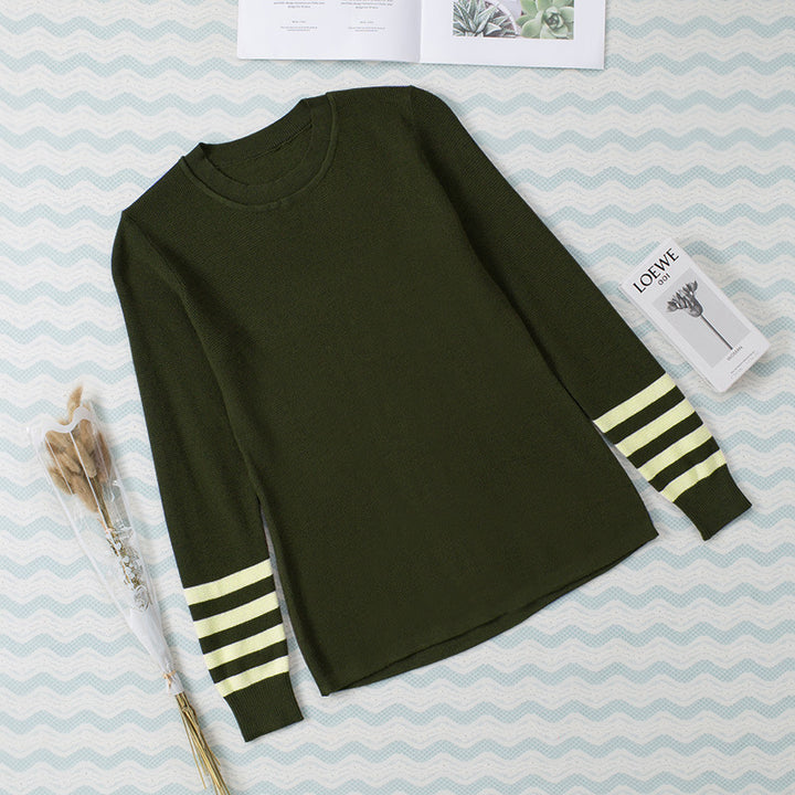 Kvinders strikket sweater med kontrasterende ærmekanter Stilla