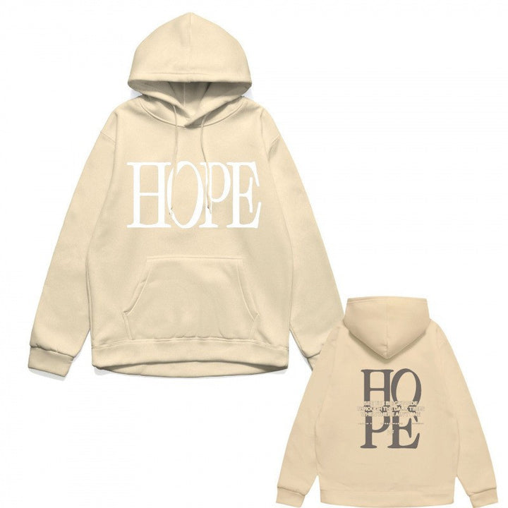Kvindernes hoodie med iøjnefaldende bogstaver og praktisk designet kængurulomme Skovae
