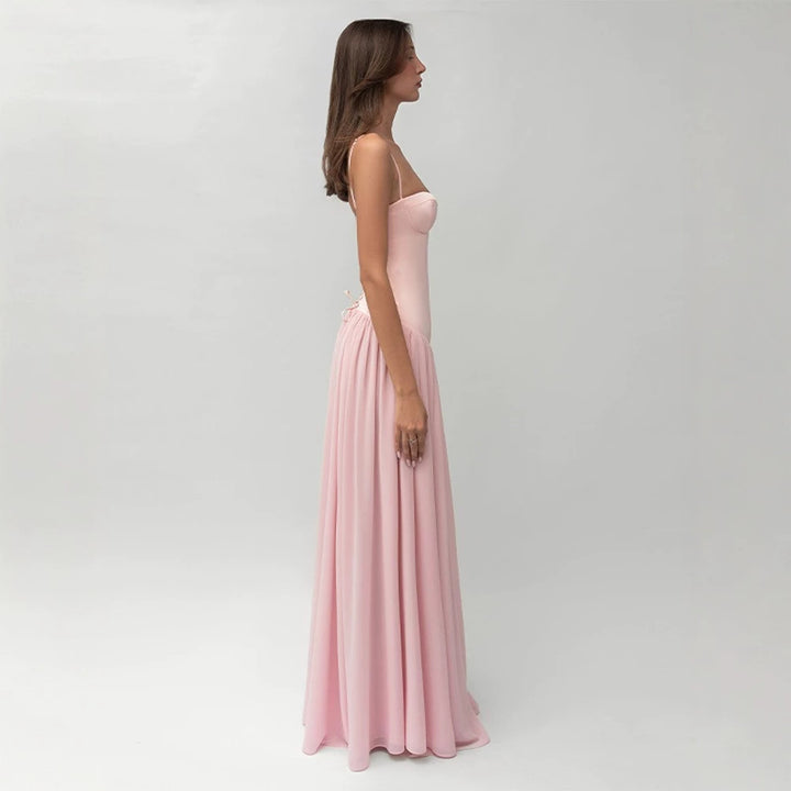 Dame nan modellerende bustier aftenkjole med forformet midsekonstruktion og vidt faldende chiffon talerkjole Skovae