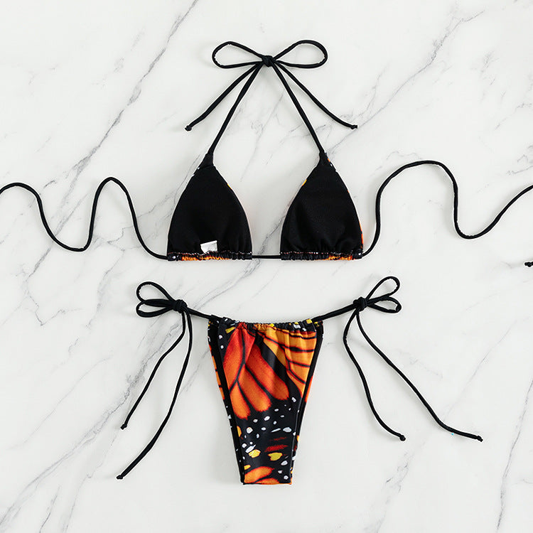 Dame triangel-bikini med farverigt sommerfuglemønster og justerbare bindebånd Skovae