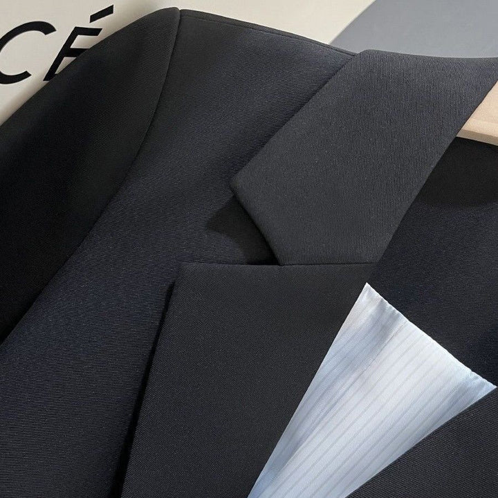 Damer Elegant og skræddersyet blazer med slanke klapper Stilla