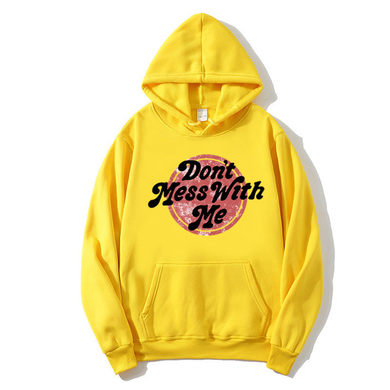 Kvinders hoodie med kreativt statementsdesign Skovae
