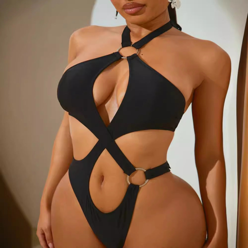 Dame Designer-bikini med asymmetrisk snit og ringdetaljer Skovae