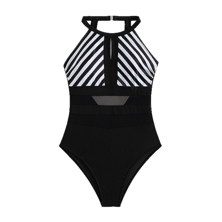 Dame Sporty One-Piece Swimsuit with Mesh Details Skovae
