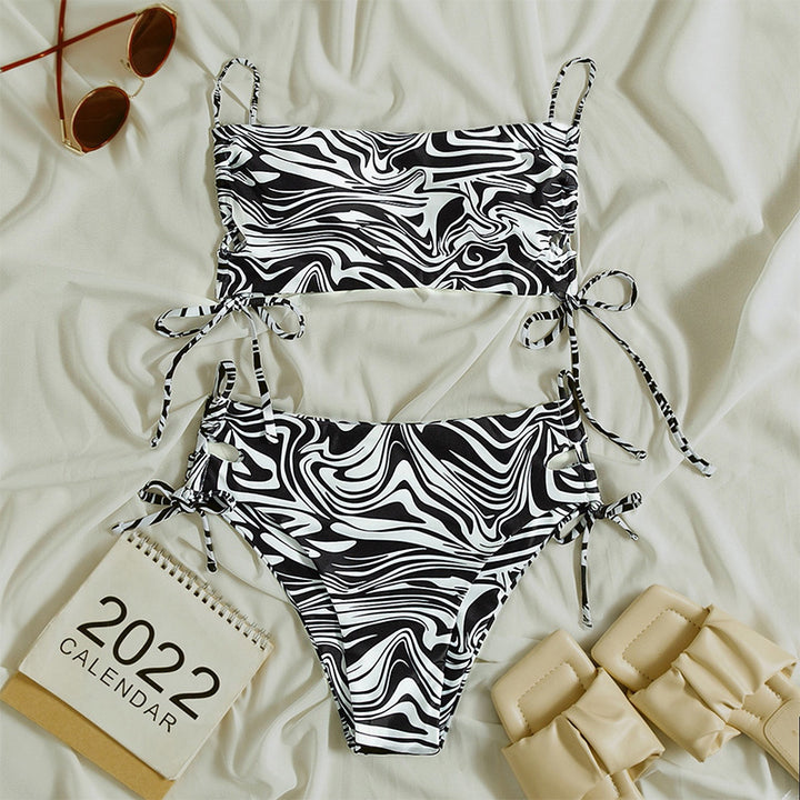 Dame trekant bikini med justerbare bånd og elastisk design Skovae