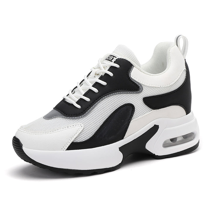 Dame nan dynamisk Retro-sneaker med synlig hæl-dæmpning, struktureret mesh-overdel og trækstrop Skovae