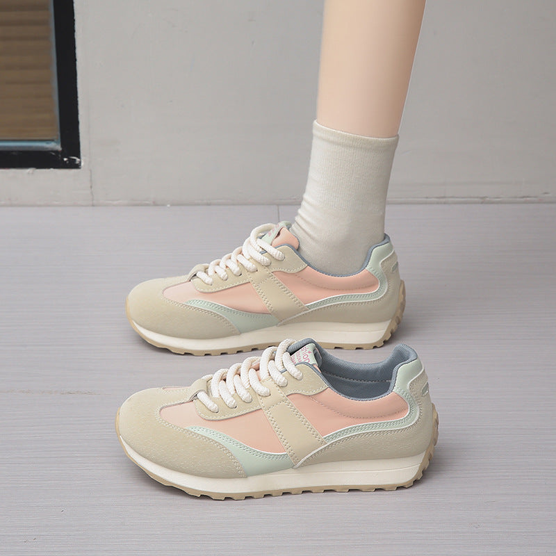 Dame sporty sneakers med åndbare materialer og polstret dæmpning Stilla