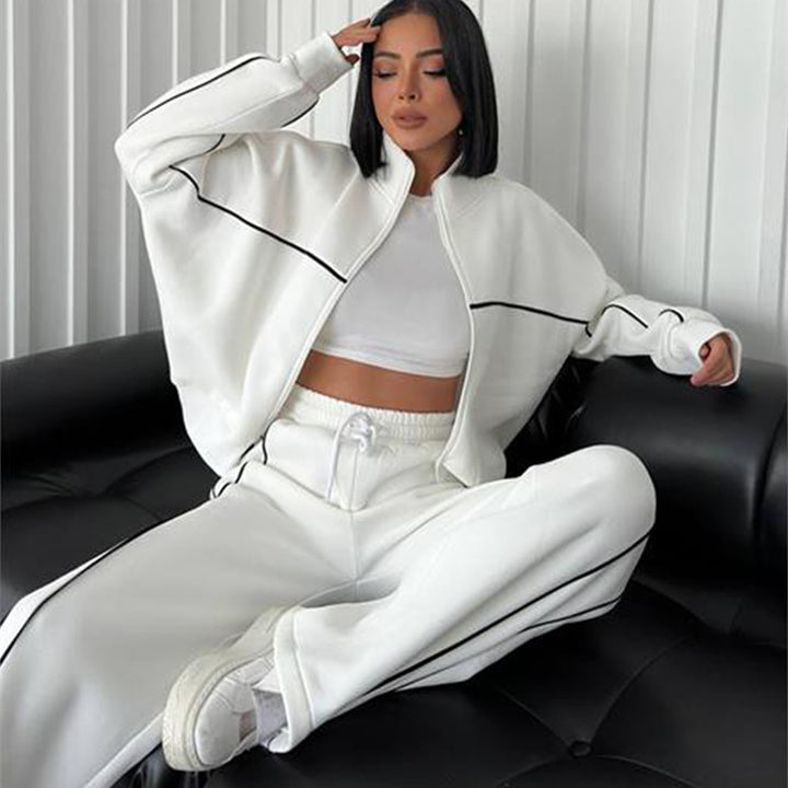 Kvinders sporty casual jakke og bukser sæt med moderne detaljer Skovae