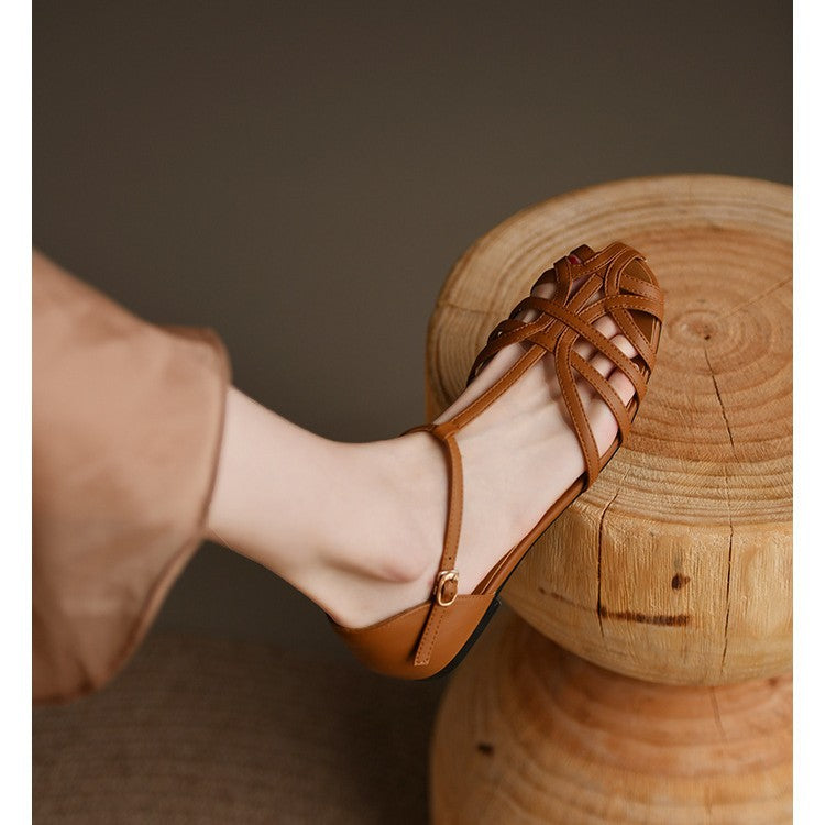 Dame elegante flade sandaler med justerbar rem og moderne snit Stilla
