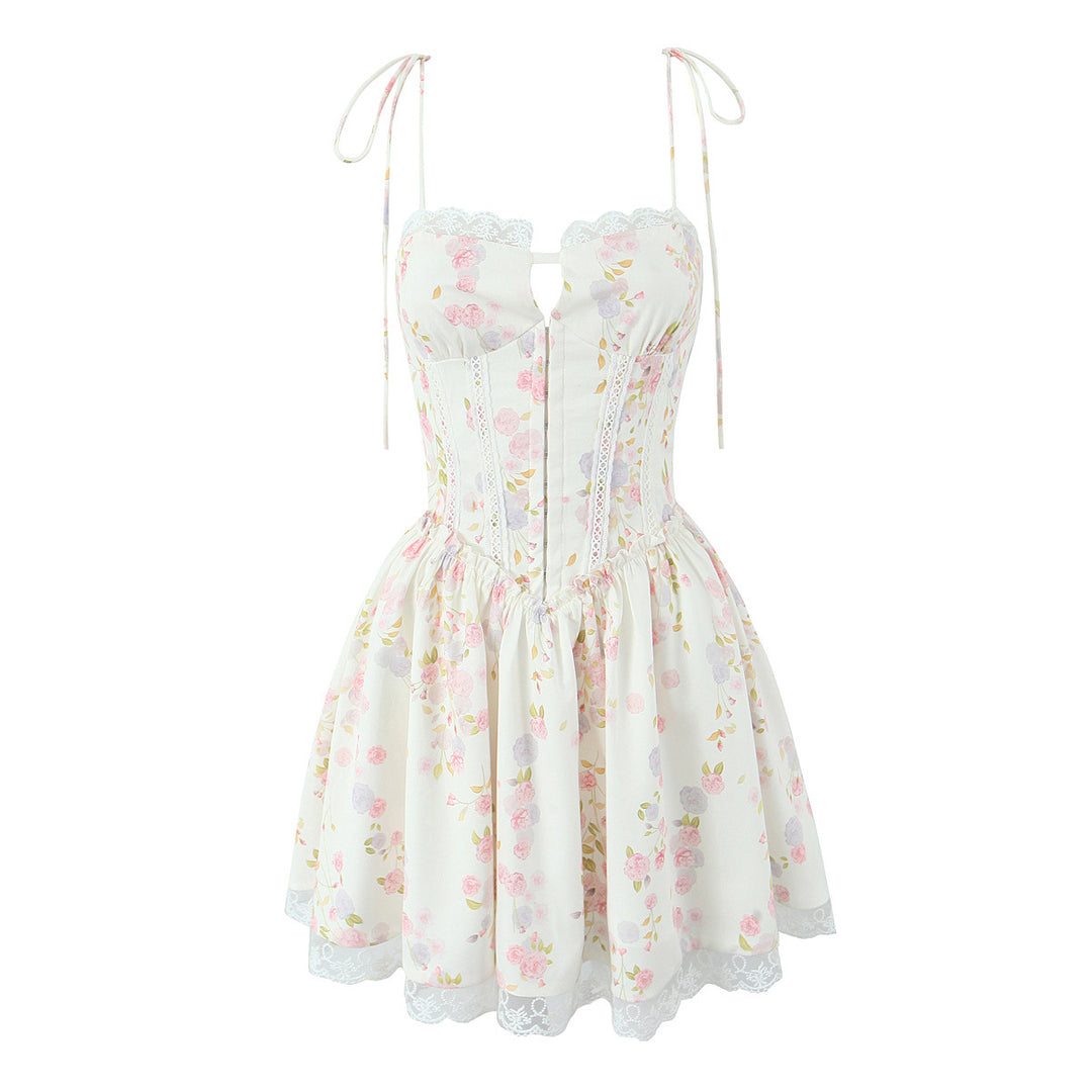 Dame strapless blomsterkjole med flæse detaljer og elegant snøring Stilla