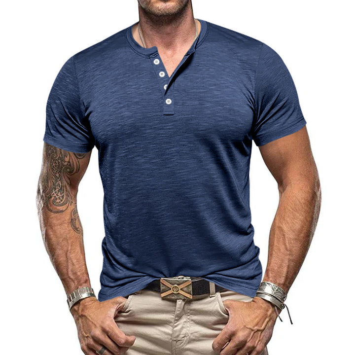Herrer nan atletisk Henley T-shirt lavet af struktureret slub-bomuld med kort knaplukning Skovae