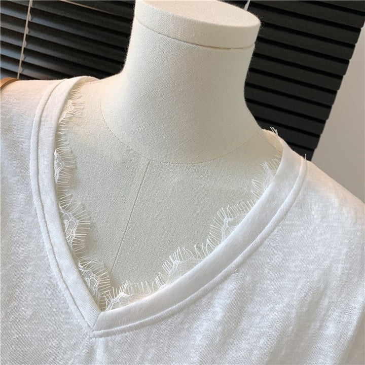 Femme Relaxed Fit V-Hals Top med slidt ærme detalje Stilla