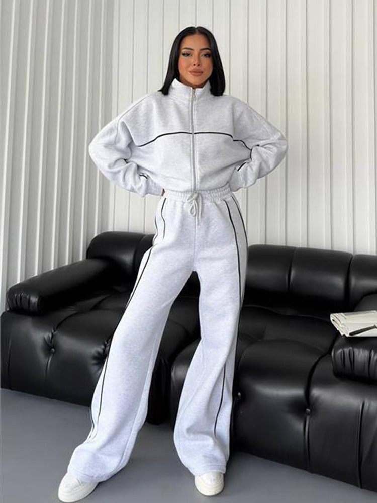Kvinders sporty casual jakke og bukser sæt med moderne detaljer Skovae