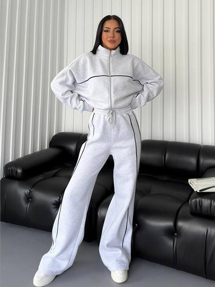 Kvinders sporty casual jakke og bukser sæt med moderne detaljer Skovae