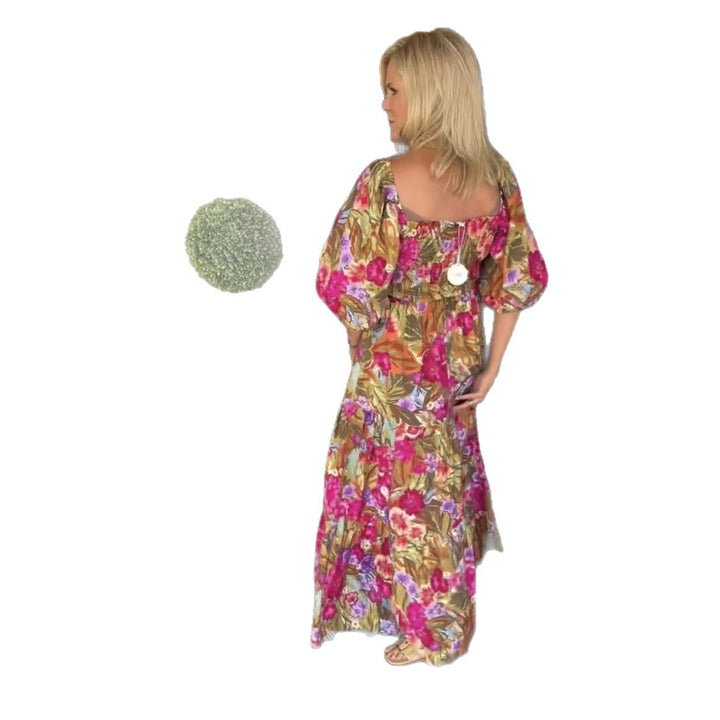 Dame maxikjole med voluminøse puffærmer og floral design Stilla