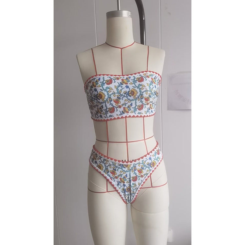 Dame to-piece-bikini med blomsterbroderi og kontrastkant Skovae