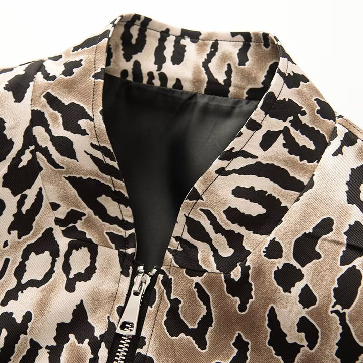 Dames mode bomberjakke med iøjnefaldende leopardprint Stilla