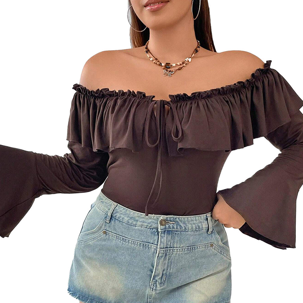 Dame top med off-shoulder design og flæser Stilla