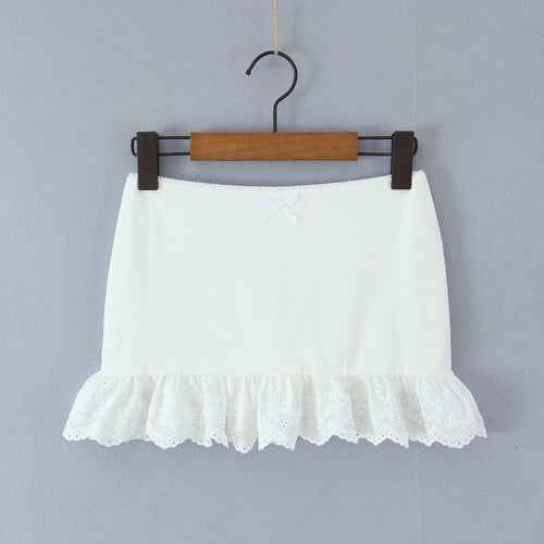 Dame rynkeshorts med fint blonder og elastisk talje Stilla