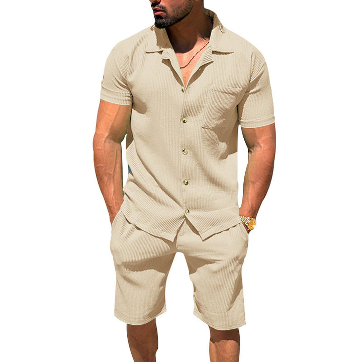 Herre casual to-delt fritids sæt lavet af ribbet jersey med skjortekrave, knaplukning og shorts Skovae