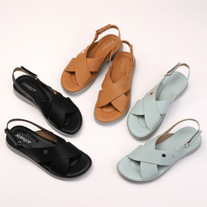 Dame sandaler med klassisk krydsrem-design og slidstærk sål Stilla