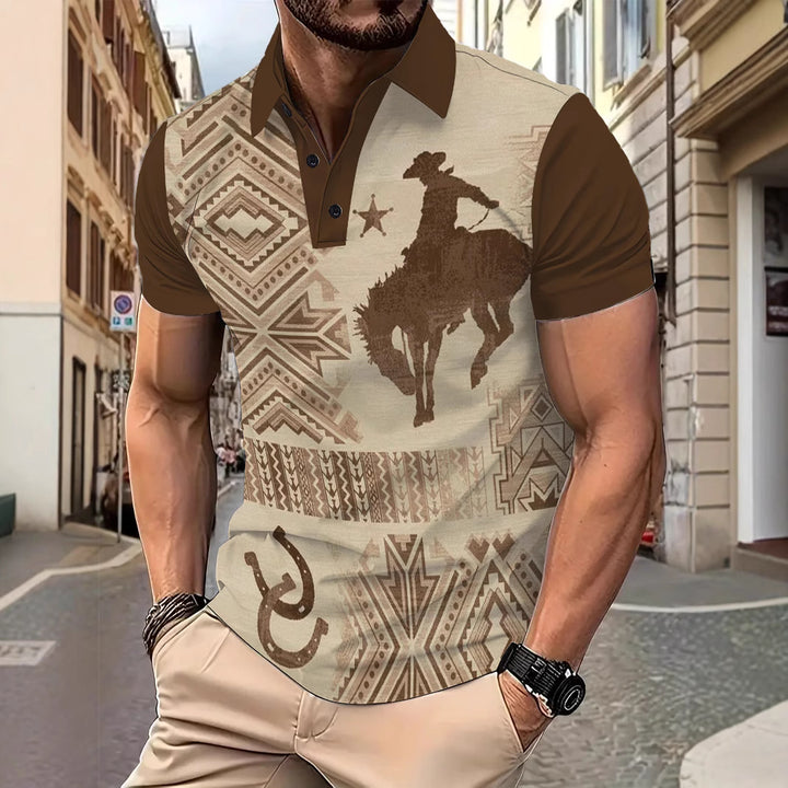 Herre polo-shirt med kreativt cowboy-motiv og traditionelt mønster Stilla