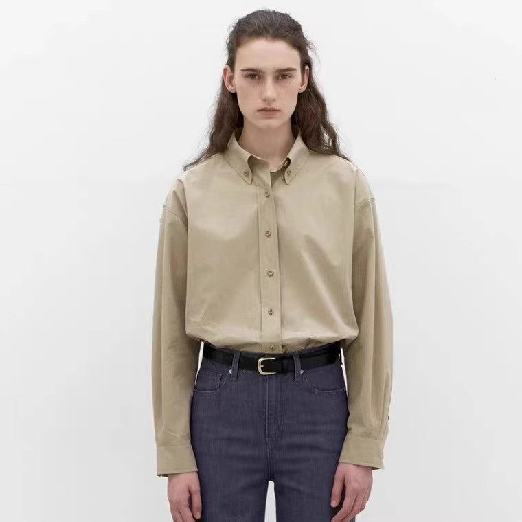 Dame afslappet overshirt-bluse lavet af kvalitets bomuldsblanding med behagelig pasform og fine detaljer Stilla
