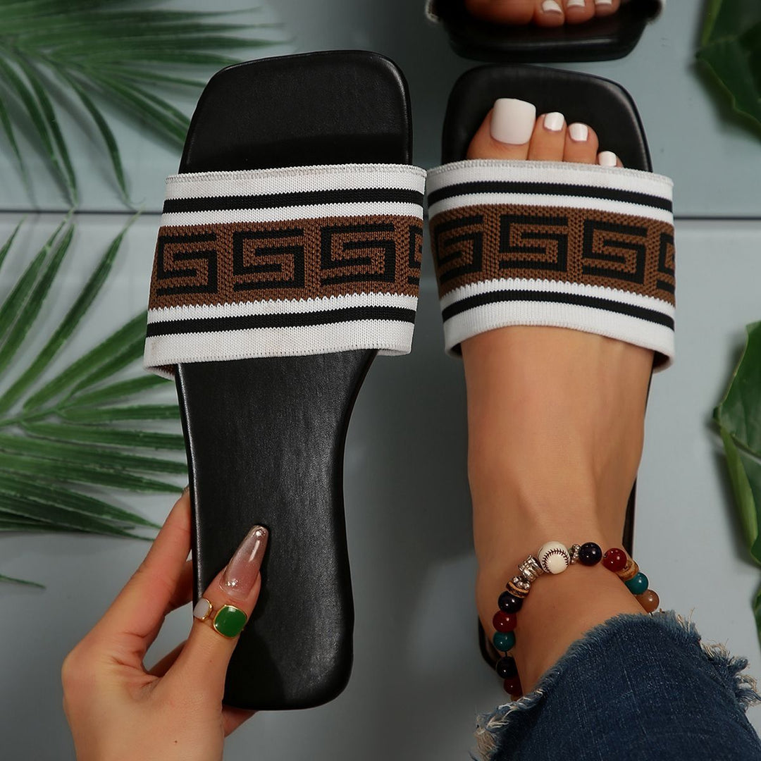 Dame mode klipklapper med trendy design og komfortabel sål Stilla