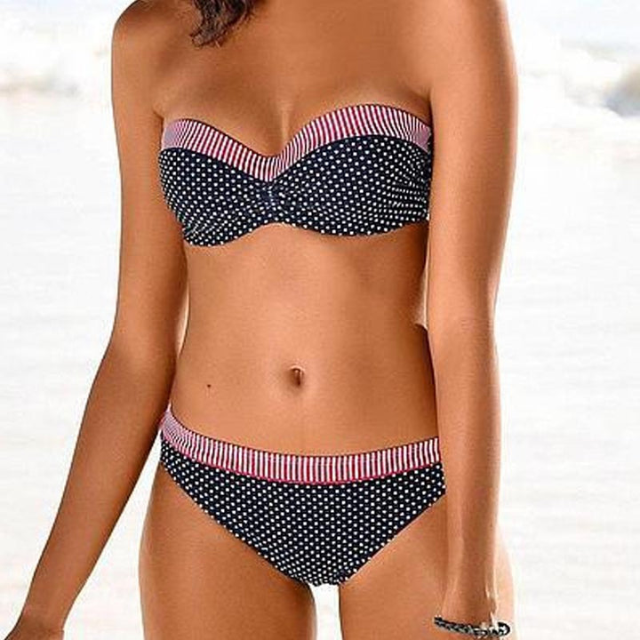 Dame bandeau-bikini med polstret top og vendbart trusser Skovae